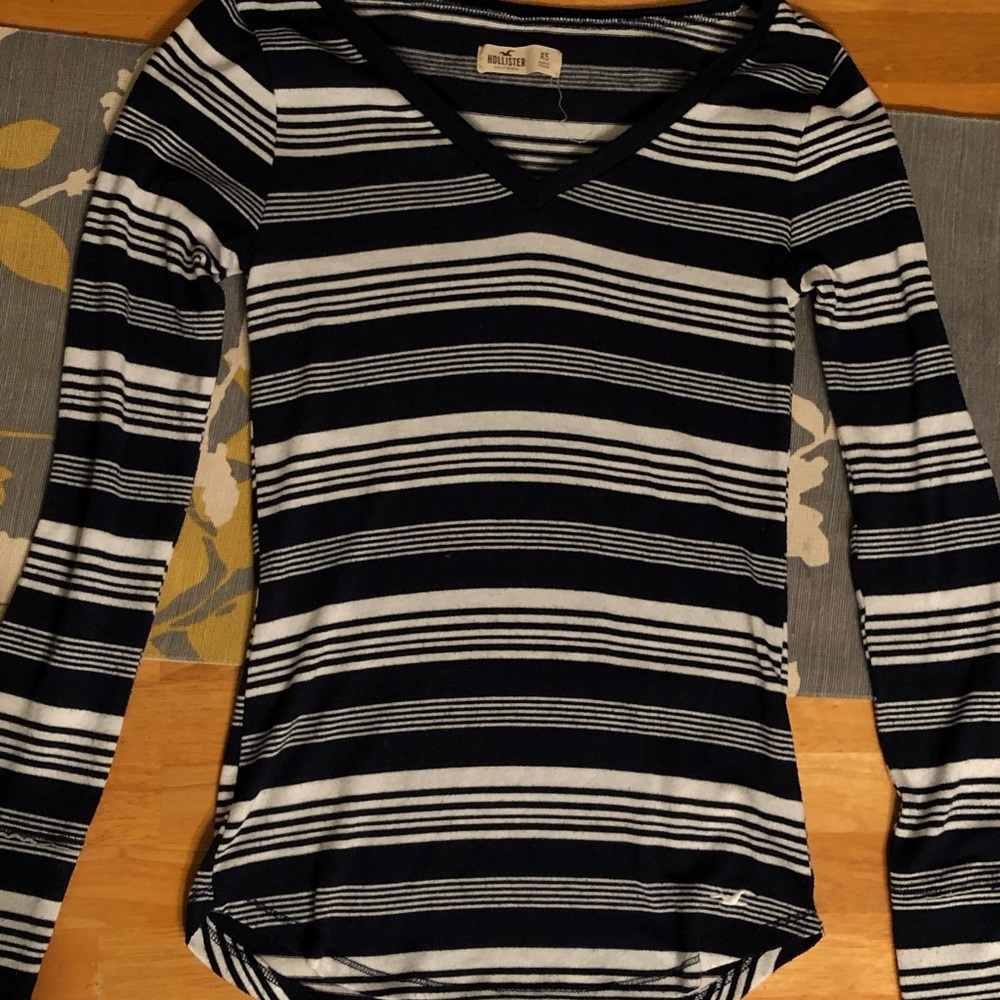 Hollister long sleeve shirt